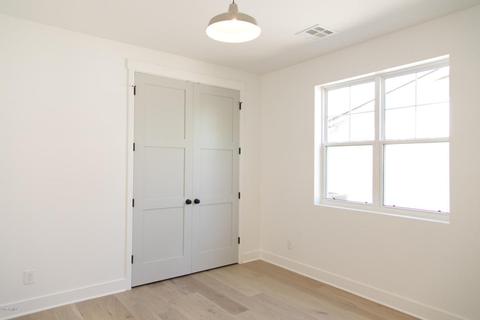 3302 E Sells Dr, Phoenix, AZ 85018 photo 13