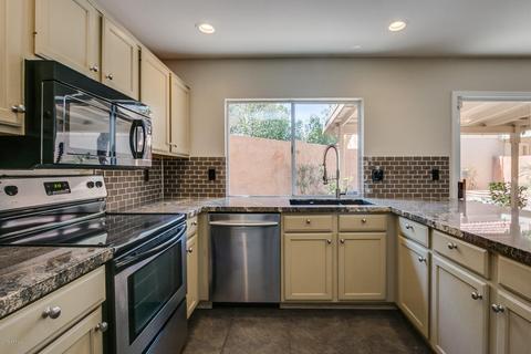 3810 E Gail Dr, Phoenix, AZ 85044 photo 5