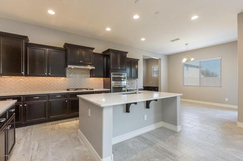 2858 E Turnberry Dr, Gilbert, AZ 85298 photo 6