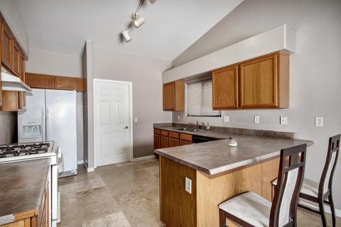 1021 E Ian Dr, Phoenix, AZ 85042 photo 6