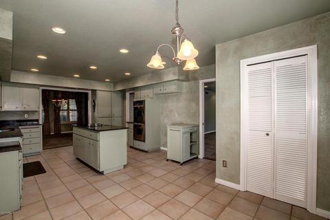 2308 E Jacaranda St, Mesa, AZ 85213 photo 8