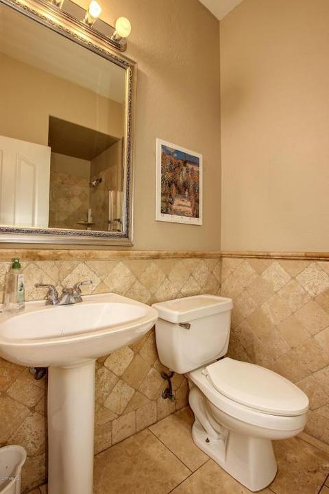 4901 E Robin Ln, Phoenix, AZ 85054 photo 13