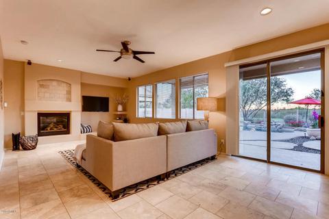 4901 E Robin Ln, Phoenix, AZ 85054 photo 11