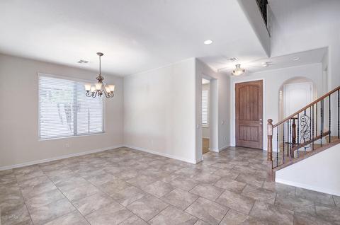 3827 E Half Hitch Pl, Phoenix, AZ 85050 photo 9