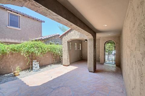 3827 E Half Hitch Pl, Phoenix, AZ 85050 photo 5