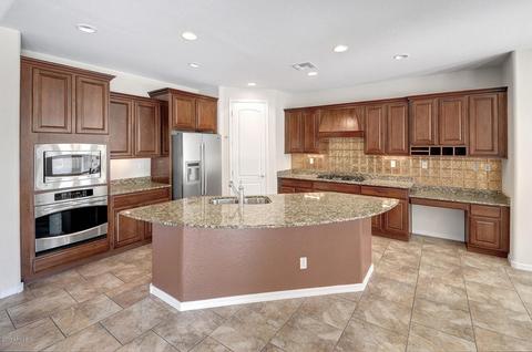 3827 E Half Hitch Pl, Phoenix, AZ 85050 photo 2