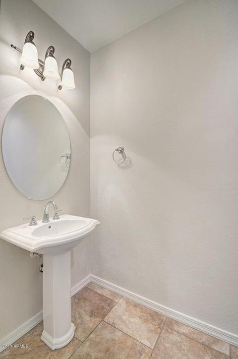 3827 E Half Hitch Pl, Phoenix, AZ 85050 photo 16