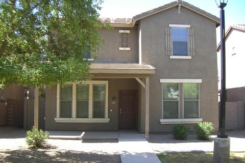 1942 Emily Ln, Gilbert, AZ 85295 photo 1