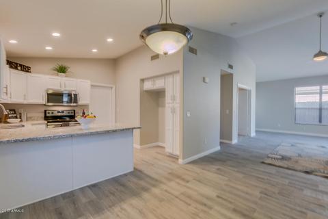 661 E Devon Dr, Gilbert, AZ 85296 photo 6