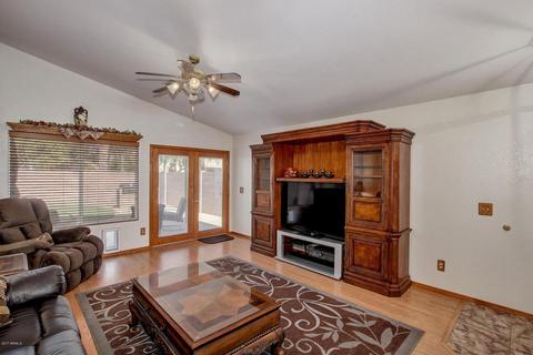 1986 S Ash St, Gilbert, AZ 85233 photo 4
