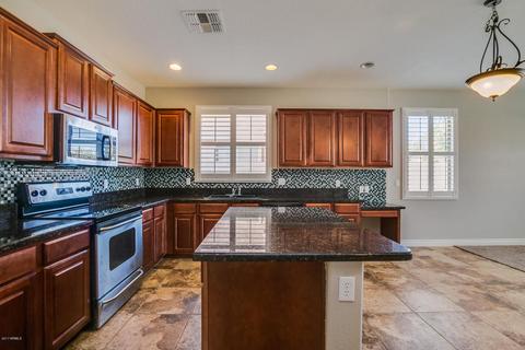 6896 S Crestview Dr, Gilbert, AZ 85298 photo 5