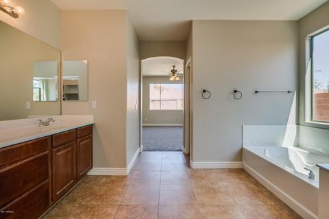 6896 S Crestview Dr, Gilbert, AZ 85298 photo 17