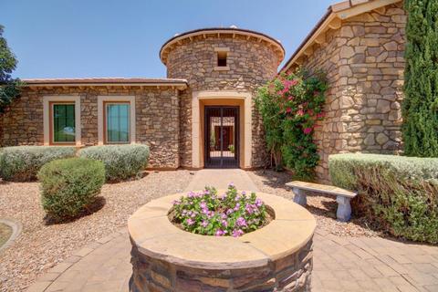 2858 E Latham Way, Gilbert, AZ 85297 photo 1