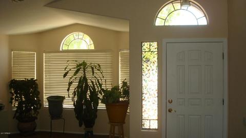 504 E Cantebria Dr, Gilbert, AZ 85296 photo 3