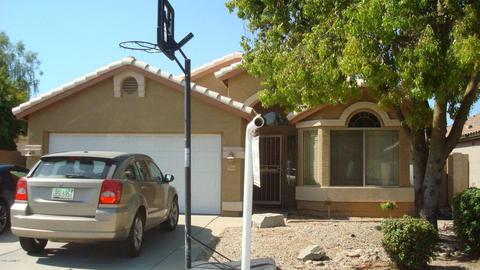 504 E Cantebria Dr, Gilbert, AZ 85296 photo 1