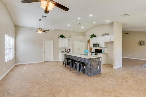 4019 E Taro Ln, Phoenix, AZ 85050 photo 4