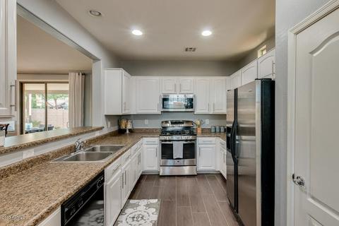 2940 S Cole Dr, Gilbert, AZ 85295 photo 6