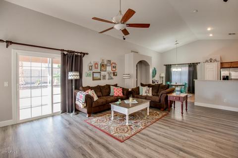 3302 E Woodside Way, Gilbert, AZ 85297 photo 5