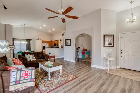 3302 E Woodside Way, Gilbert, AZ 85297 photo 8