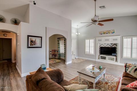 3302 E Woodside Way, Gilbert, AZ 85297 photo 6