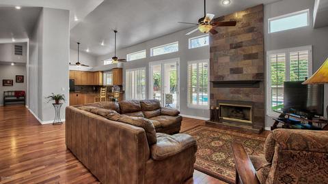 3854 E June Cir, Mesa, AZ 85205 photo 2