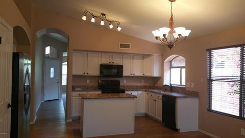 4703 E Adobe Dr, Phoenix, AZ 85050 photo 2