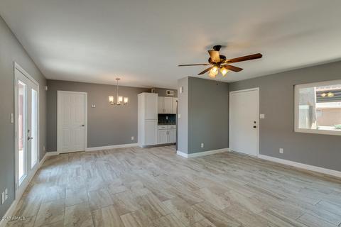 2605 E Oakleaf Dr, Tempe, AZ 85288 photo 2