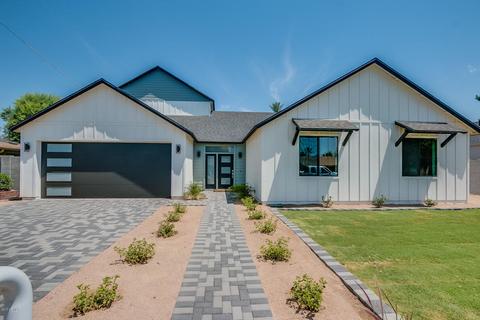 4020 E Clarendon Ave, Phoenix, AZ 85018 photo 1