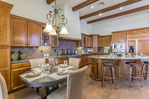 8240 E Teton Cir, Mesa, AZ 85207 photo 2