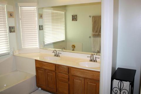 3231 E Behrend Dr, Phoenix, AZ 85050 photo 28
