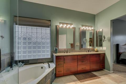 918 W Juniper Ave, Gilbert, AZ 85233 photo 25