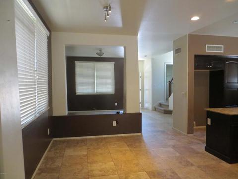 2324 E Wayland Dr, Phoenix, AZ 85040 photo 4