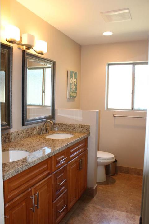 210 E Winter Dr, Phoenix, AZ 85020 photo 29