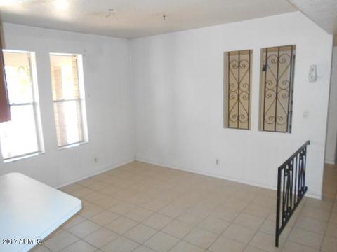 2243 E Des Moines Cir, Mesa, AZ 85213 photo 4