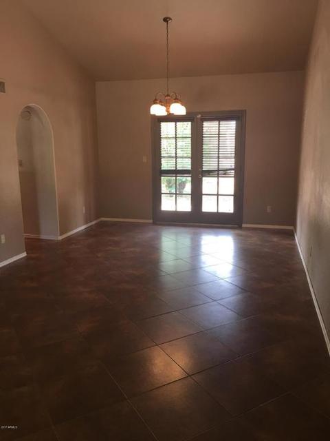 2440 E Leonora St, Mesa, AZ 85213 photo 9