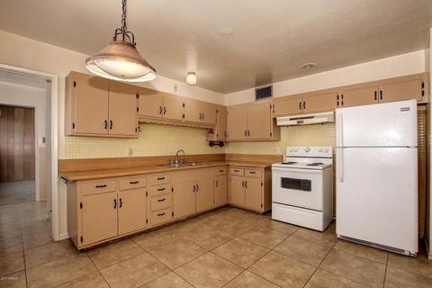 3908 W Cavalier Dr, Phoenix, AZ 85019 photo 2