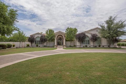 2053 E Sanoque Blvd, Gilbert, AZ 85298 photo 1