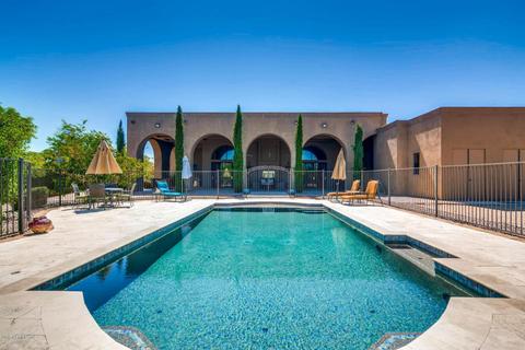 4443 E Michelle Dr, Phoenix, AZ 85032 photo 2