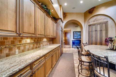 4443 E Michelle Dr, Phoenix, AZ 85032 photo 4