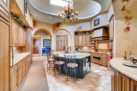 4443 E Michelle Dr, Phoenix, AZ 85032 photo 1
