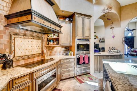 4443 E Michelle Dr, Phoenix, AZ 85032 photo 6