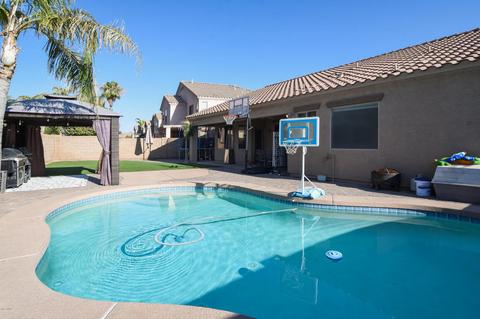 974 E Stottler Ct, Gilbert, AZ 85296 photo 3