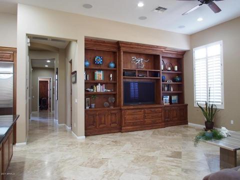 3613 E Robin Ln, Phoenix, AZ 85050 photo 8
