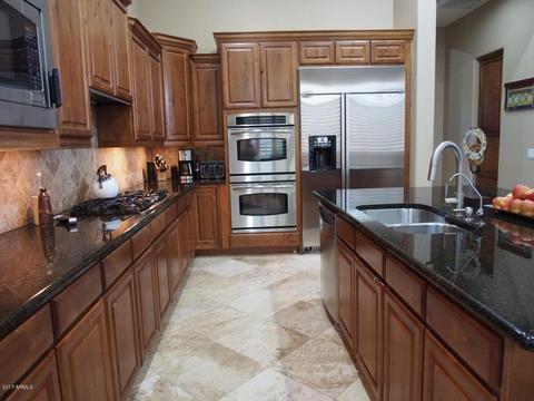 3613 E Robin Ln, Phoenix, AZ 85050 photo 4