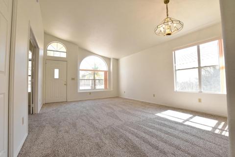 4617 E Thistle Landing Dr, Phoenix, AZ 85044 photo 8