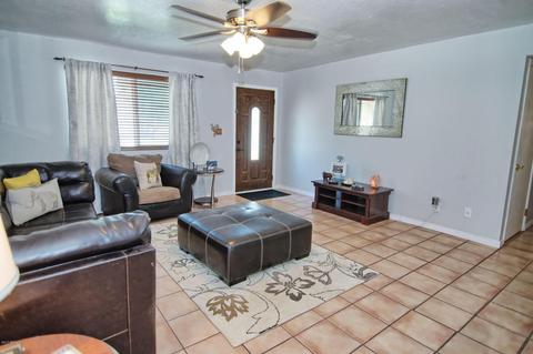 5135 E Tamblo Dr, Phoenix, AZ 85044 photo 4