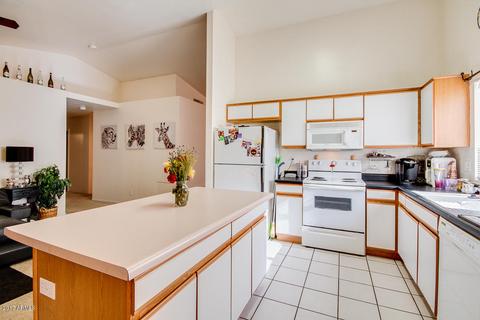 2074 E Ranch Ct, Gilbert, AZ 85296 photo 9