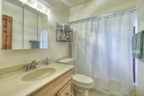 4301 N 38th St, Phoenix, AZ 85018 photo 16