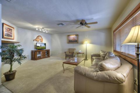 4301 N 38th St, Phoenix, AZ 85018 photo 3