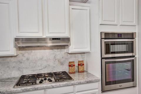 262 E Frances Ln, Gilbert, AZ 85295 photo 4